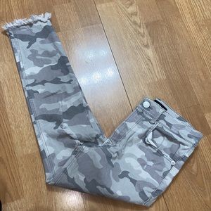 Army print stretch jeans